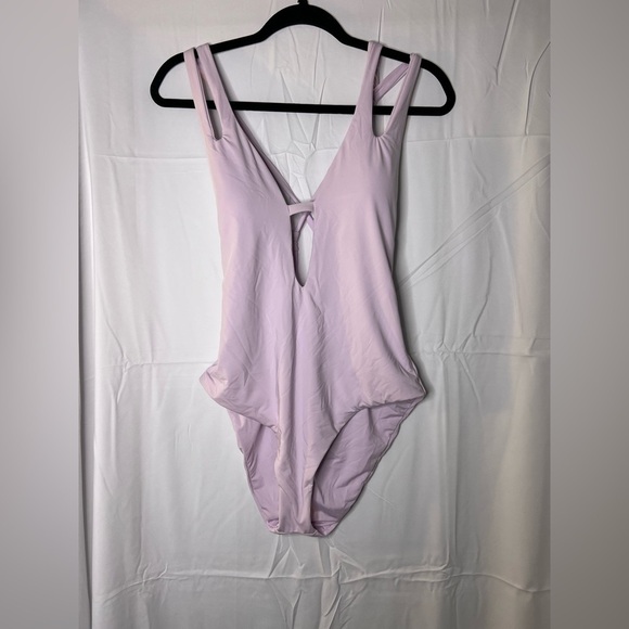 Becca Womens Deep V-Neck Teardrop One-Piece Swimsuit Medium Light Purple Size L - Picture 3 of 8